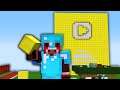 I built a Youtube Gold Play Button in Minecraft