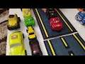 Oyuncak Arabaları Rampadan Aşağı Bıraktık l Eğlenceli Çocuk Videoları