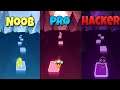 NOOB vs PRO vs HACKER in Tiles Hop