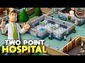 Terremotos e braços quebrados | Two Point Hospital #02 - Gameplay PT-BR