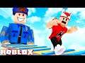 SCAPA DE POLITISTUL MALEFIC! Roblox Obby