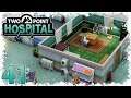 Mehr Diagnose und Marketing - Two Point Hospital Gameplay Deutsch German