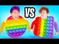 NOOB vs PRO vs HACKER In FIDGET RUSH!? (ALL LEVELS!)