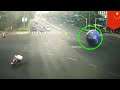 Massive moon rolls down road, man gives chase - TomoNews