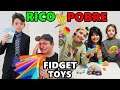 RICO VS POBRE FIDGET TOYS POP IT (Parte 4)