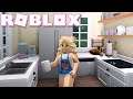 Morning Routine & New Job! Roblox Welcome to Bloxburg Tiny Living