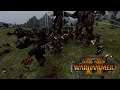 Total War: Warhammer 2 Battle - Chaos vs Greenskins - Great Weapon Slugfest!
