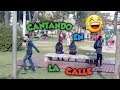 CANTANDO EN PÚBLICO | Maikol Berrezueta | Youtubers Cuenca - Ecuador | Bromas en el Parque