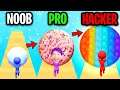 NOOB vs PRO vs HACKER In SNOWBALL RUN!? (ALL LEVELS & ALL SKINS!)